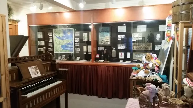 Bowen Island Museum and Archive