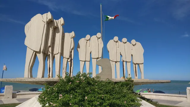 Monumento Ai Caduti Del Mare