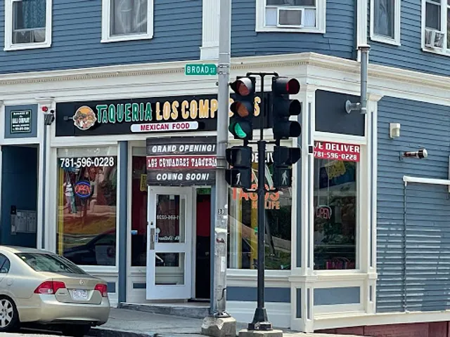 Taquería Los Compadres Mexican Food