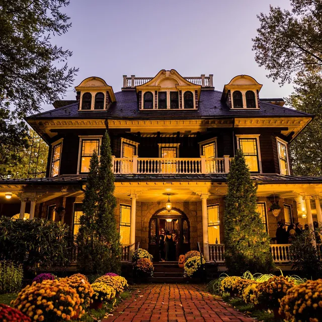 Oakeside Bloomfield Cultural Center