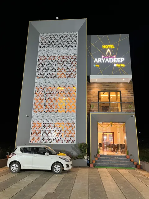 HOTEL ARYADEEP LODGING & FAMILY RESTAURANTS