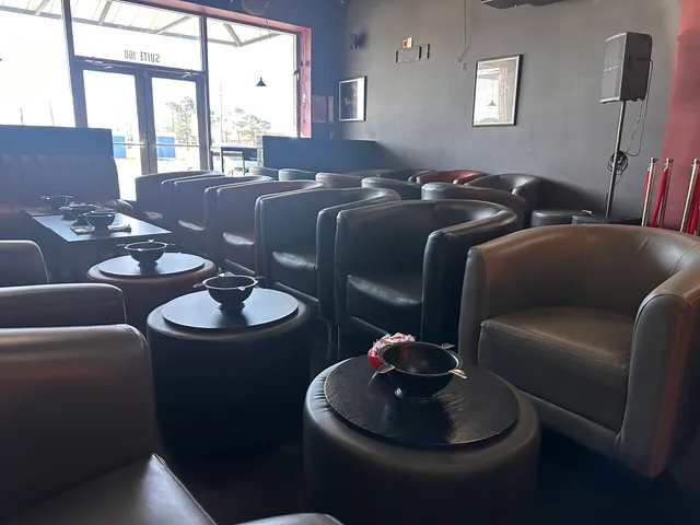 Humidor Cigar Lounge