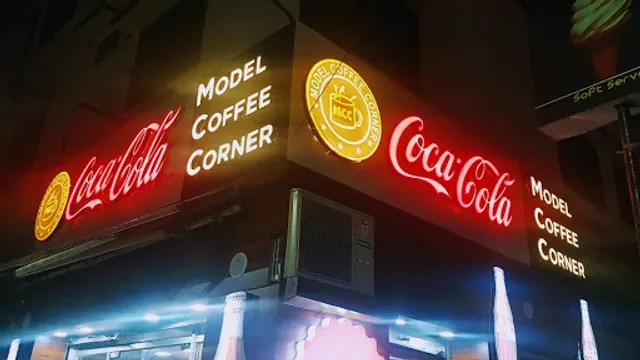 Model Coffee Corner cakes &confectionery