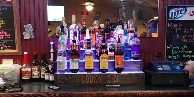 Loony Bin Bar & Grill