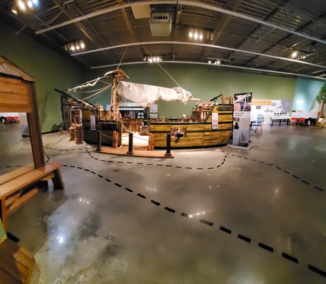 North Carolina Museum of Natural Sciences at Greenville and Contentnea Creek