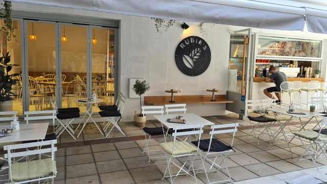 Rubik's Superfood & Coffee