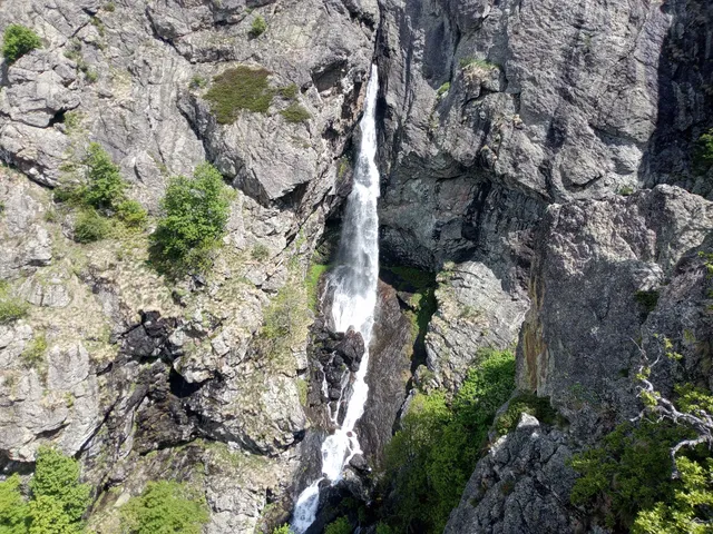 Babsko Praskalo Waterfall