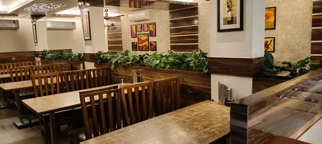 Purohit Dinning And Banquet