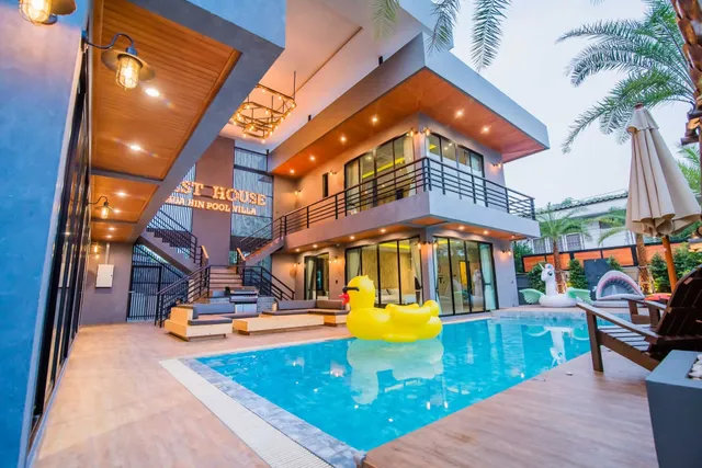 Rest House Hua Hin Pool Villa : เรสท์เฮาส์หัวหินพูลวิลล่า