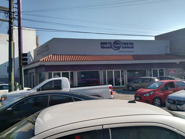 Café con Leche Isidro Fabela Sur