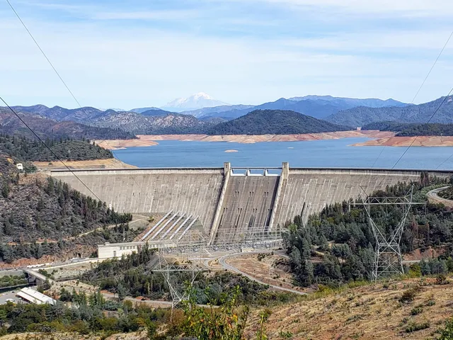 Shasta Dam Visitors Center