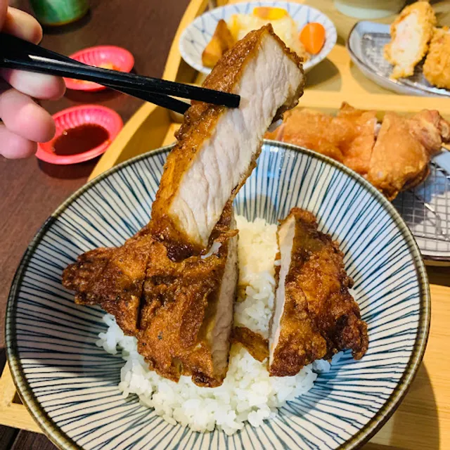 鋒勝豚王豬排亭