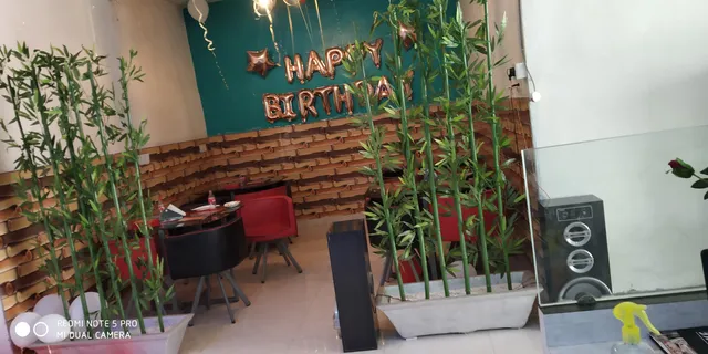 Scoopi Smile Ice Cream & Restaurent