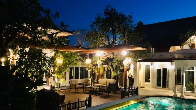 หมู่บ้านแสนสราญ แกรนด์ ทรอปิคาน่า