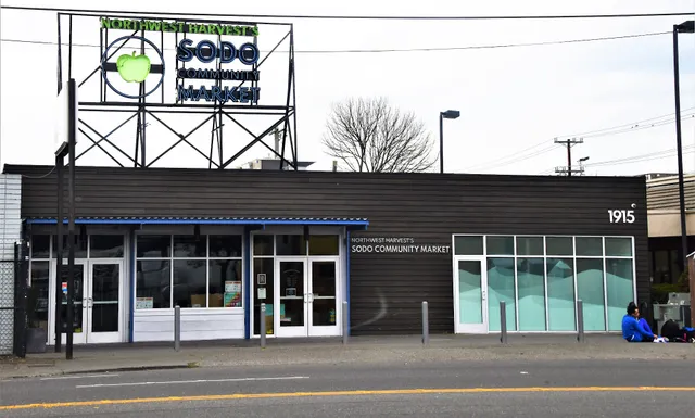 Northwest Harvest's SODO Community Market