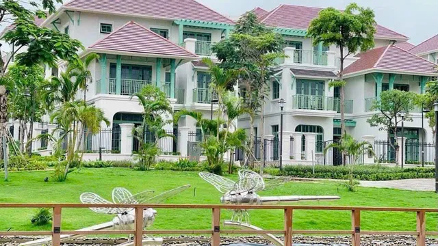 Sunrise villa bãi Khem