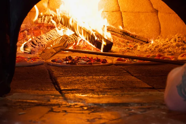 Ken's Artisan Pizza - Bend