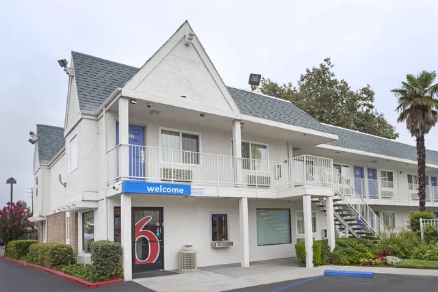 Motel 6 Sacramento, CA - Central