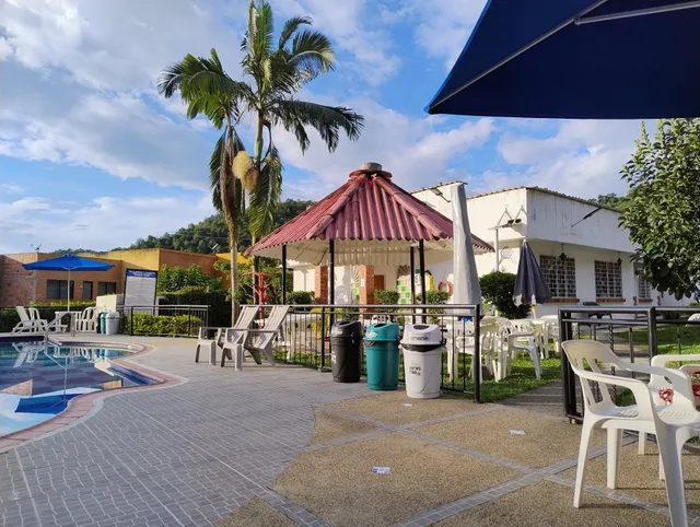 HOTEL CAMPESTRE LA VEGA INN