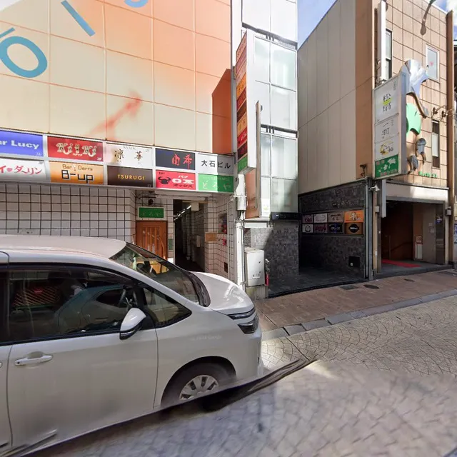 コンセプトカフェ＆バー MOON