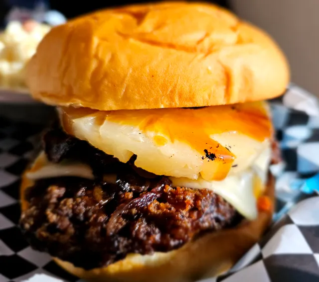 Hawaiian Island Burgers