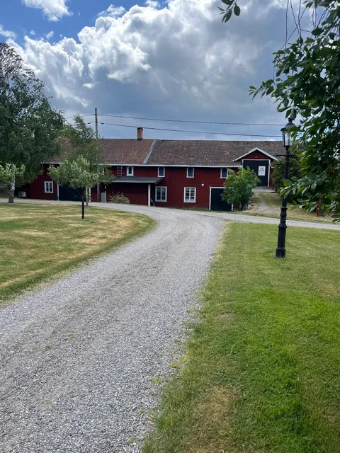 Ladugårdens pub och sal