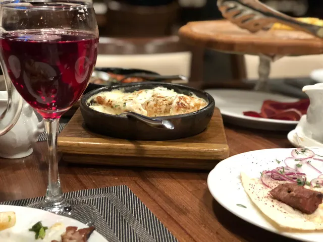 Кафе аутентичной грузинской кухни Мадиани | Нижегородская