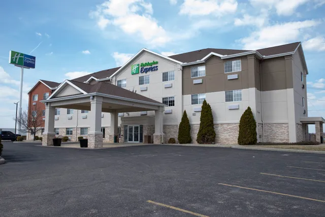 Holiday Inn Express & Suites