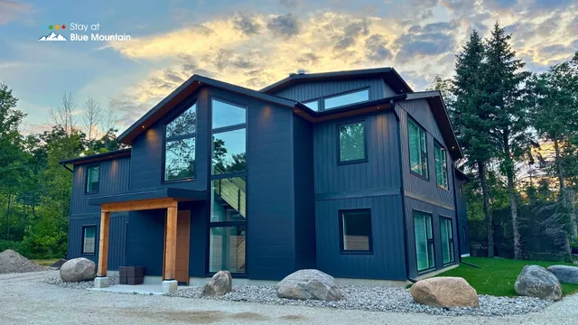 Orchard Run Chalet | Stay At Blue Mountain