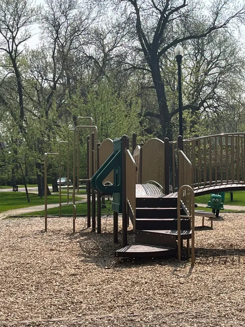 Enderton Park(Peanut Park)