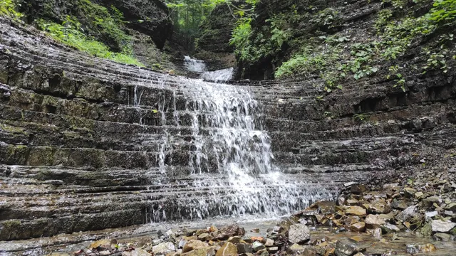 Vodospad Pid Komynom Verkhniy