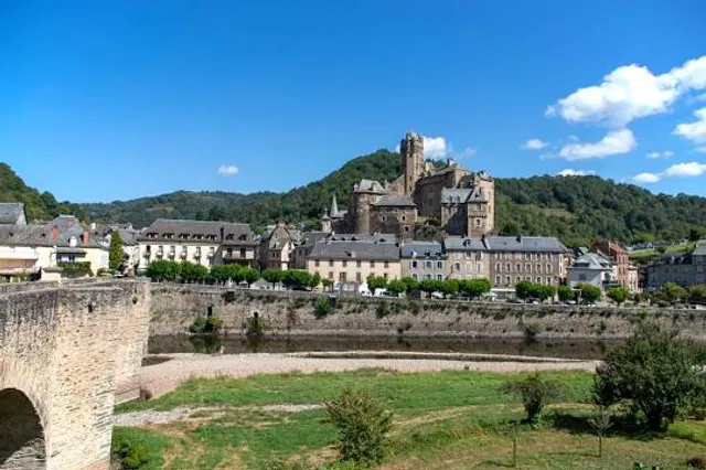 Estaing Castle