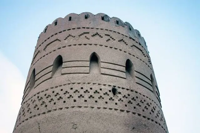 Lab-e Khandagh Tower