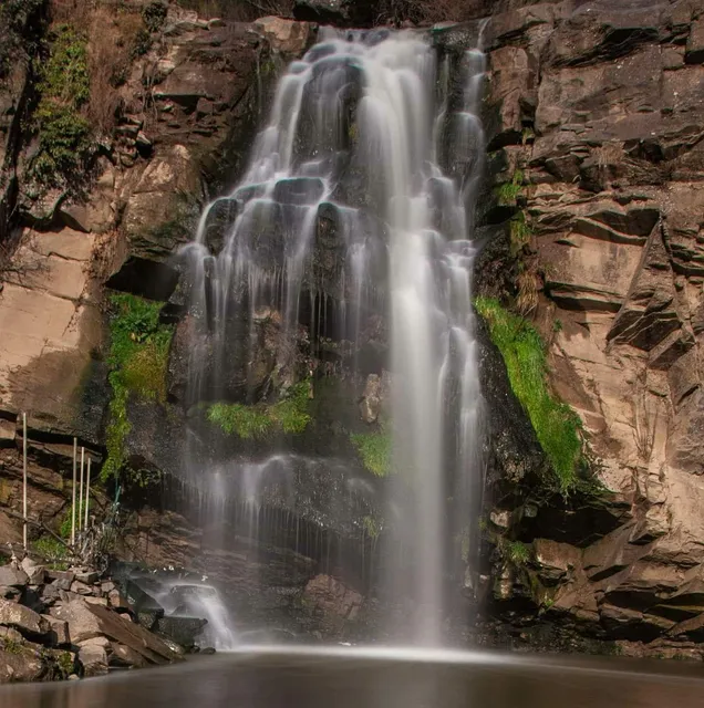 Nergola Waterfall