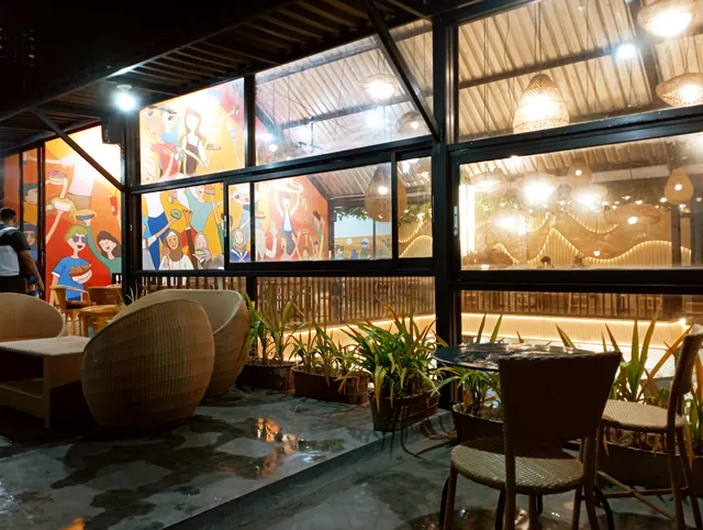 Pio Cake and Noodles