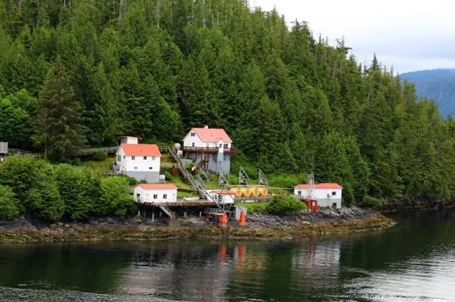Boat Bluff Light Beacon Station