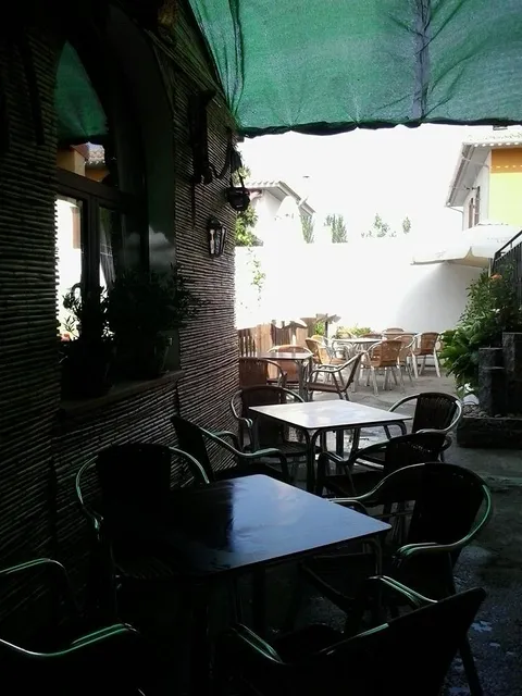 La Porchá "Bodegón vino del pais"