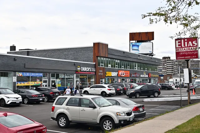 Elias Restaurant & Tavern