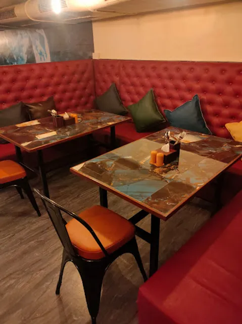 Mystic Wolf - Eatery And Bar