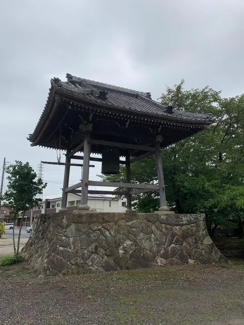 photo-1