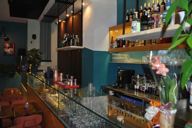 mica - bistrot, spritz & cocktail bar