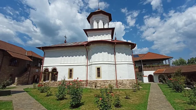 Păusești-Măglași