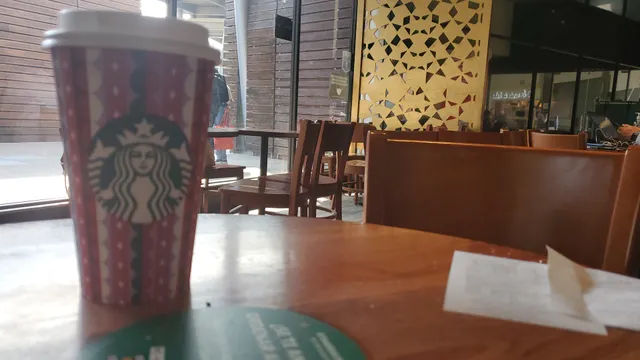 Starbucks Plaza Carso I