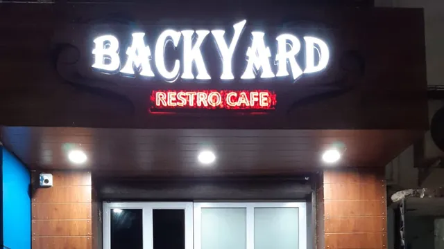 Backyard Restro Cafë