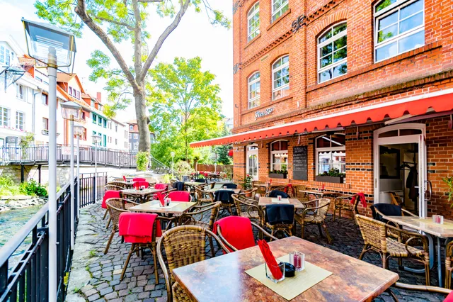 Pier 37 - Genuss am Fluss