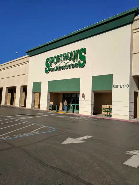 Sportsman's Warehouse
