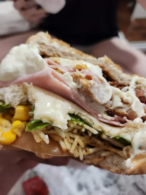 Pinguim Bar e Hamburgueria