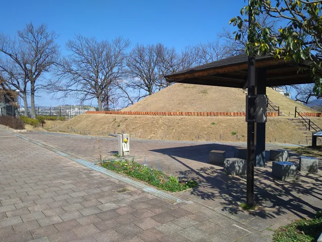 Neyagawa Takatsuka Tumulus