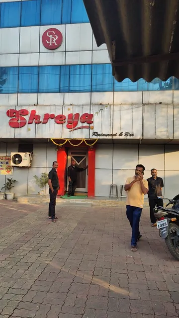 Shreya Bar And Restaurant