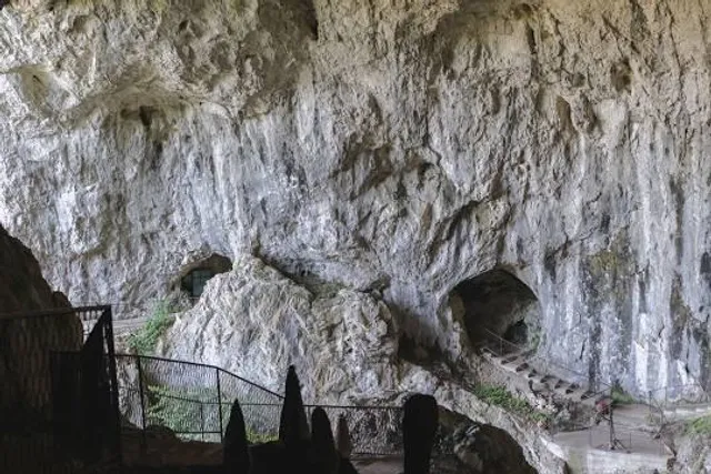 Potpeće Cave